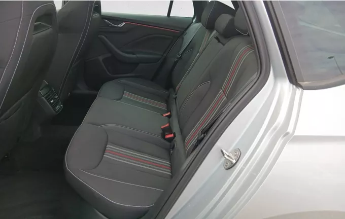 SKODA KAMIQ 1.0 TSI Evo 2 116 ch DSG7 Monte Carlo extérieur arrière 2126785