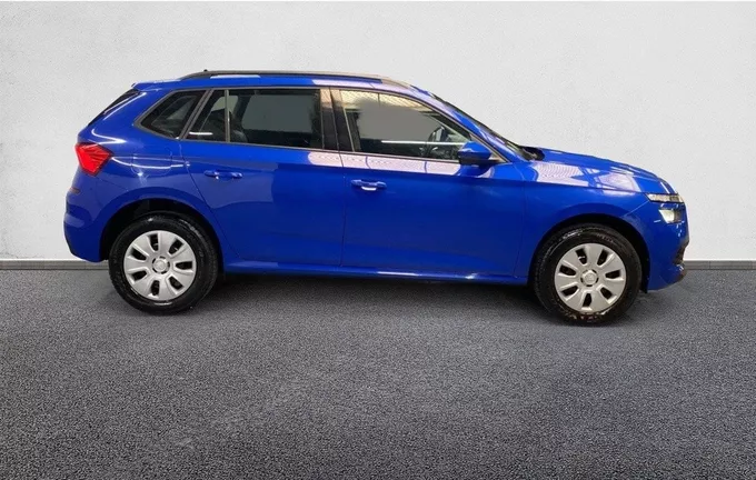 SKODA KAMIQ 1.0 TSI 95 ch BVM5 Active extérieur trois quart avant droit 2133361