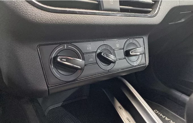 SKODA KAMIQ 1.0 TSI 95 ch BVM5 Active photo 19 2133361