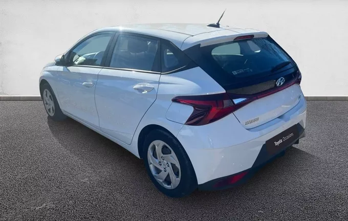 HYUNDAI I20 1.2 84 Initia extérieur trois quart arrière gauche 13692