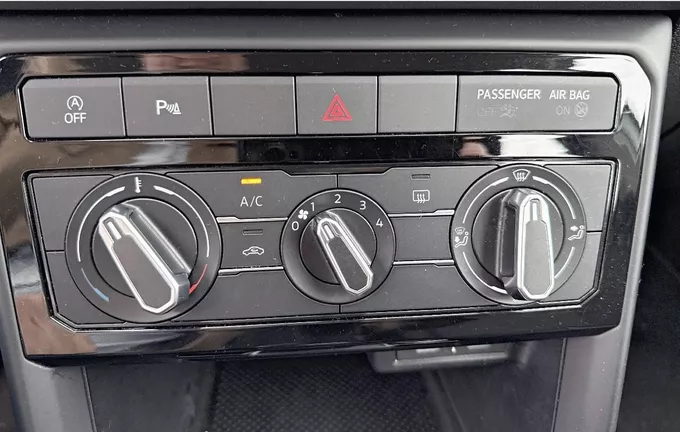 VOLKSWAGEN T-CROSS 1.0 TSI 95 Start/Stop BVM5 Life Plus photo 19 2125950