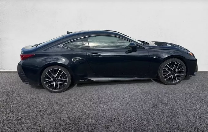 LEXUS RC 300h F SPORT Black Edition extérieur côté droit 1103184