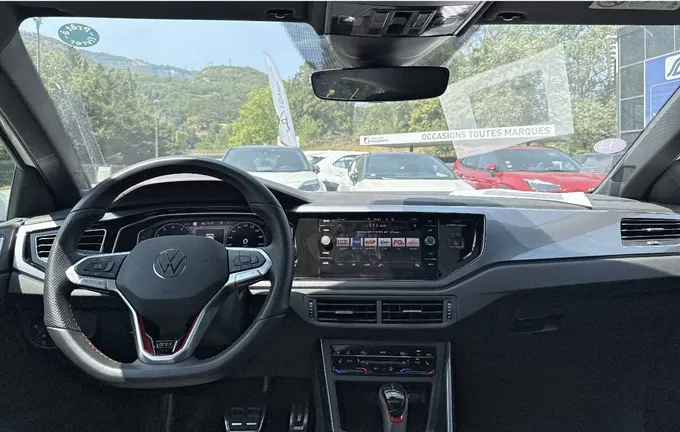 VOLKSWAGEN POLO 2.0 TSI 207 S&S DSG7 GTI extérieur trois quart avant droit 2130577