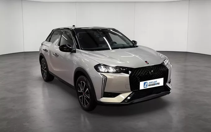 DS DS3 DS 3 BlueHDi 130 EAT8 Performance Line extérieur trois quart avant droit 2133295