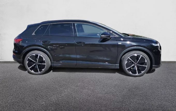 AUDI Q4 E-TRON 45 285 ch 82 kWh extérieur côté droit 0291