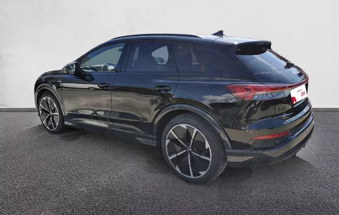 AUDI Q4 E-TRON 45 285 ch 82 kWh extérieur côté gauche 0291