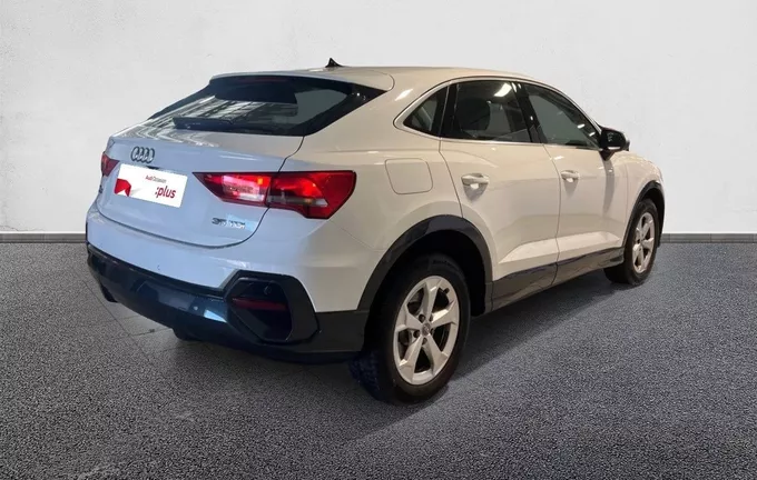 AUDI Q3 Sportback 35 TDI 150 ch S tronic 7 Design extérieur trois quart arrière droit 2127144