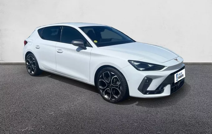 CUPRA LEON 2.0 TDI 150 ch DSG7 V extérieur trois quart avant droit 2128031
