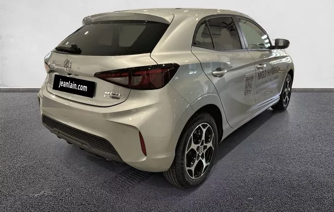 MG MG3 1.5 L Hybrid+ 195 ch Luxury extérieur trois quart arrière droit 7219