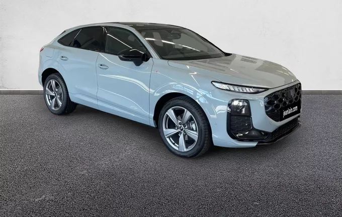 AUDI Q3 Sportback TFSI 150 ch Hybride S tronic 7 S line extérieur trois quart avant droit 5762
