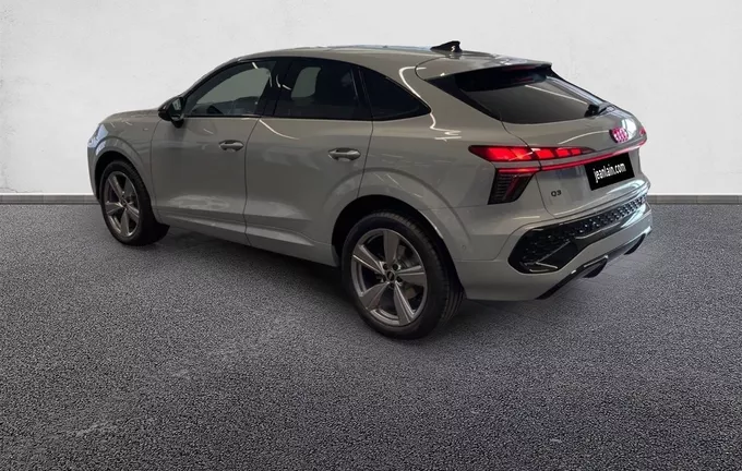 AUDI Q3 Sportback TFSI 150 ch Hybride S tronic 7 S line extérieur trois quart arrière gauche 5762