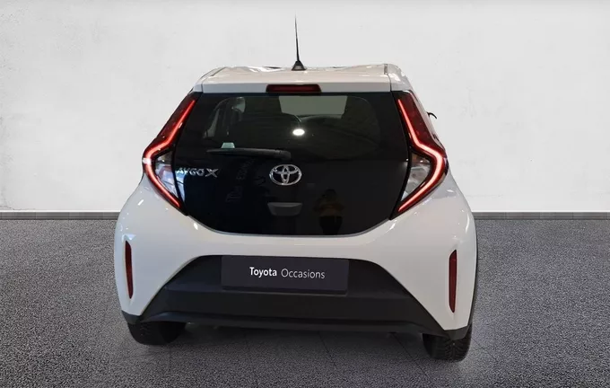 TOYOTA AYGO X 1.0 VVT-i 72 Dynamic extérieur arrière 1103616