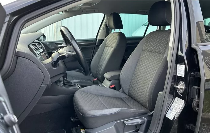 VOLKSWAGEN GOLF SW 1.5 TSI 130 EVO DSG7 Connect extérieur trois quart arrière droit 212846