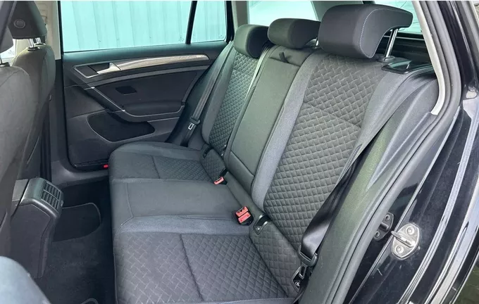 VOLKSWAGEN GOLF SW 1.5 TSI 130 EVO DSG7 Connect extérieur arrière 212846
