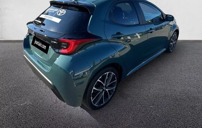 TOYOTA YARIS Hybride 116h Design extérieur trois quart arrière droit 201726