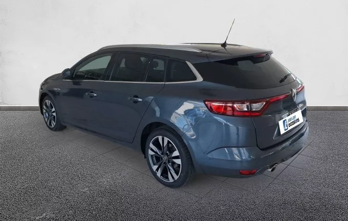 RENAULT MEGANE Mégane IV Estate Blue dCi 115 Intens extérieur trois quart arrière gauche 560706