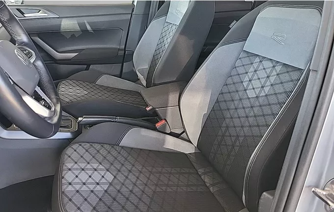 VOLKSWAGEN TAIGO 1.0 TSI 110 DSG7 R-Line extérieur trois quart arrière droit 2128850