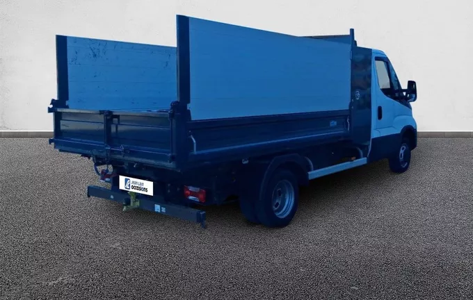 IVECO DAILY CHASSIS CAB 35 C 16S EMP 3450 QUAD-LEAF BVM6 extérieur trois quart arrière droit 106304