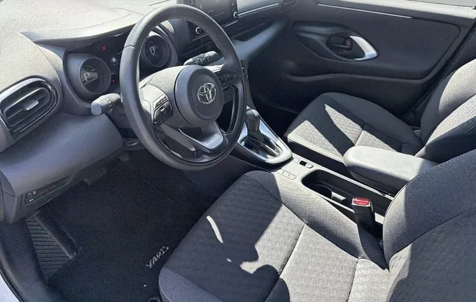 TOYOTA YARIS Hybride 116h Design photo 11 1103255