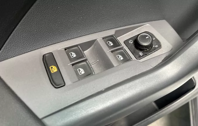 VOLKSWAGEN T-CROSS 1.0 TSI 115 Start/Stop BVM6 First Edition photo 11 2129277