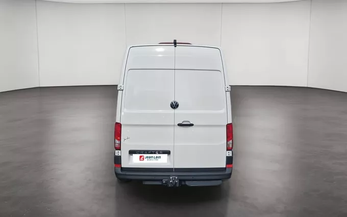 VOLKSWAGEN UTILITAIRES CRAFTER VAN 35 L3H3 2.0 TDI 177 CH BVA8 BUSINESS extérieur trois quart avant droit 1089