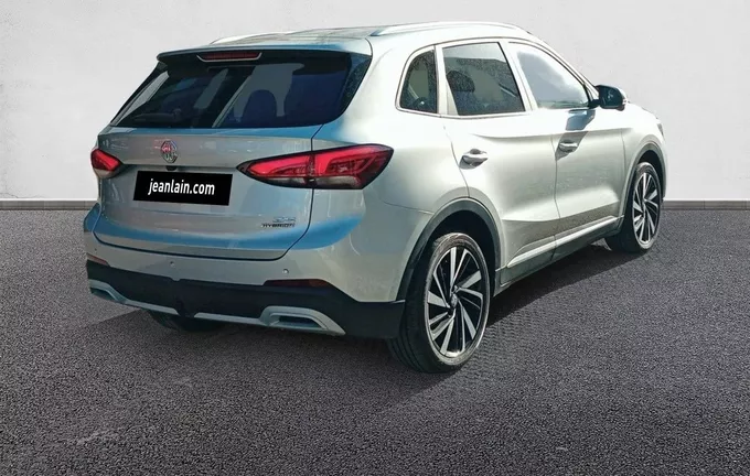 MG ZS 1.5 L Hybrid+ 197 ch Luxury extérieur trois quart arrière droit 9449