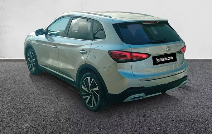 MG ZS 1.5 L Hybrid+ 197 ch Luxury extérieur trois quart arrière gauche 9449