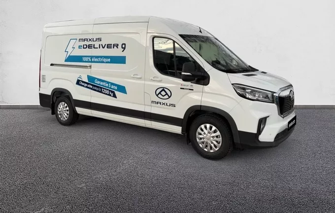 MAXUS E-DELIVER 9 FOURGON E-DELIVER9 FOURGON L3H2 88 KWH extérieur trois quart avant droit 6800199