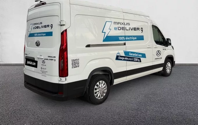 MAXUS E-DELIVER 9 FOURGON E-DELIVER9 FOURGON L3H2 88 KWH extérieur trois quart arrière droit 6800199