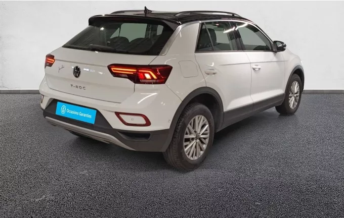 VOLKSWAGEN T-ROC 1.0 TSI 110 Start/Stop BVM6 Life extérieur trois quart arrière droit 2130272
