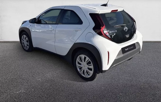 TOYOTA AYGO X 1.0 VVT-i 72 Dynamic extérieur trois quart arrière gauche 1103868