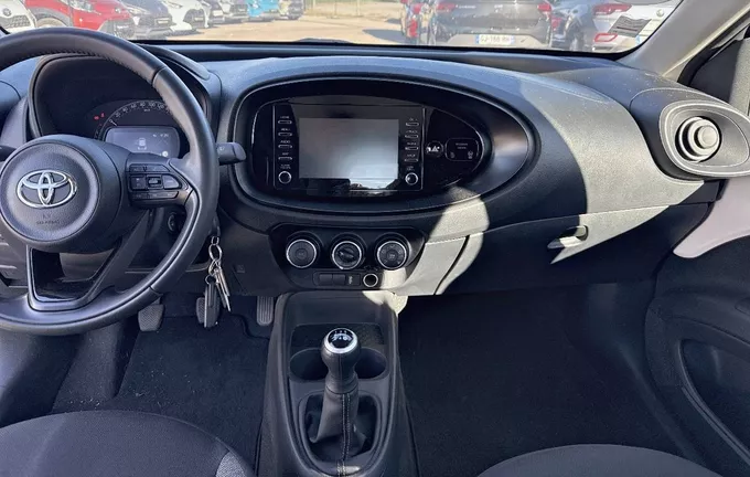 TOYOTA AYGO X 1.0 VVT-i 72 Dynamic photo 18 1103868