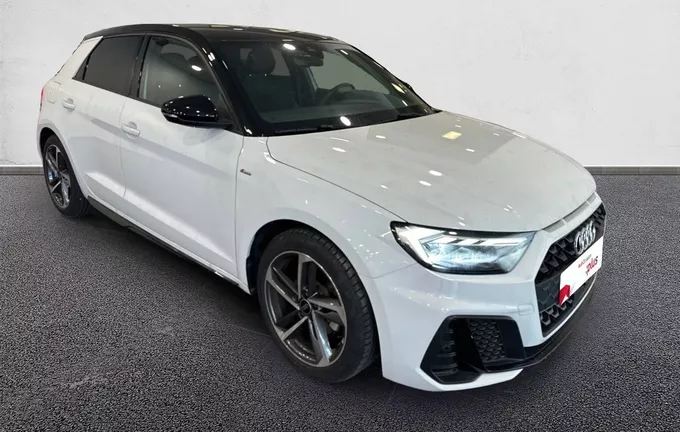 AUDI A1 Sportback 30 TFSI 116 ch S tronic 7 S Line Plus extérieur trois quart avant droit 2123847