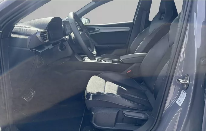 CUPRA LEON 1.4 e-HYBRID 245 ch DSG6 extérieur trois quart arrière droit 2131875
