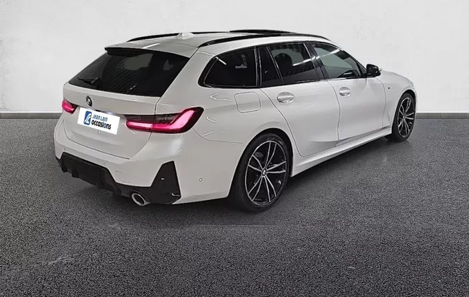 BMW SERIE 3 Touring 320d 190 ch BVA8 M Sport extérieur trois quart arrière droit 3013571
