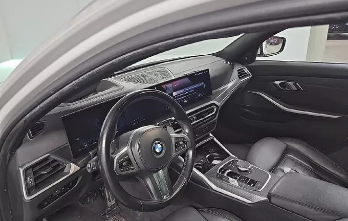 BMW SERIE 3 Touring 320d 190 ch BVA8 M Sport photo 11 3013571