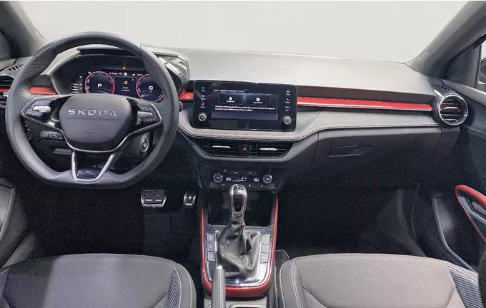 SKODA FABIA 1.0 TSI 116 ch EVO 2 DSG7 Monte-Carlo extérieur trois quart avant droit 2130770