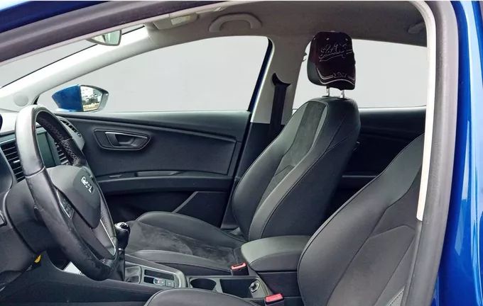SEAT LEON 1.2 TSI 110 Start/Stop Style extérieur trois quart arrière droit 560639
