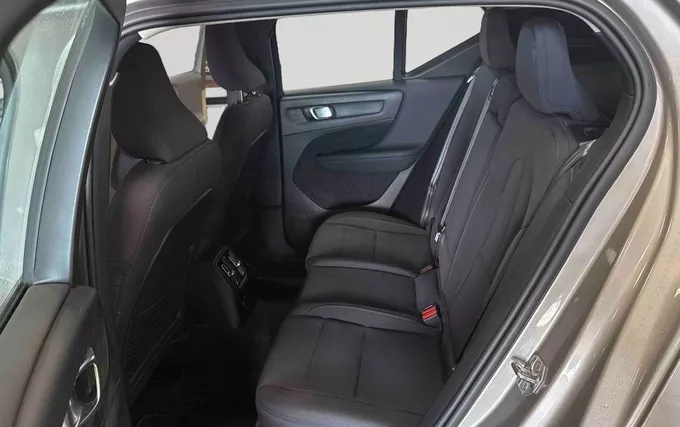 VOLVO XC40 T5 Recharge 180+82 ch DCT7 Business photo 17 213632