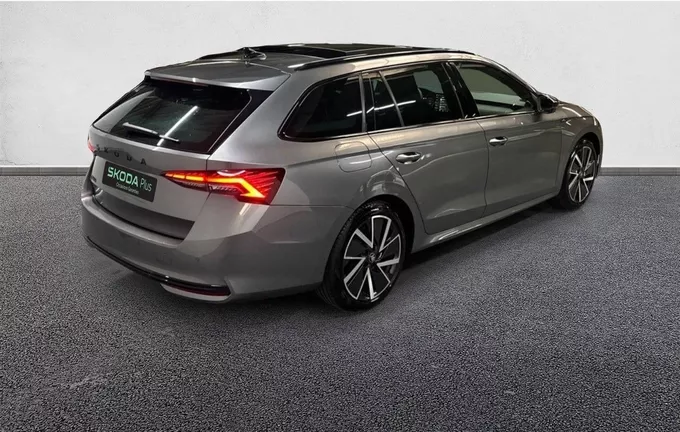 SKODA OCTAVIA Combi 1.5 TSI Hybrid 150 ch ACT DSG7 Sportline extérieur avant 2126104