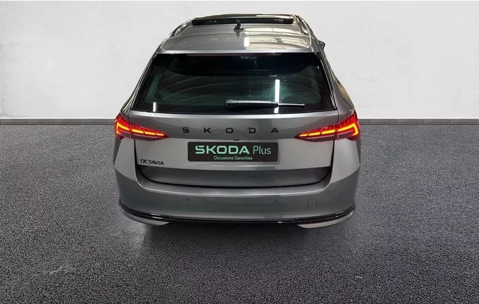 SKODA OCTAVIA Combi 1.5 TSI Hybrid 150 ch ACT DSG7 Sportline extérieur côté gauche 2126104