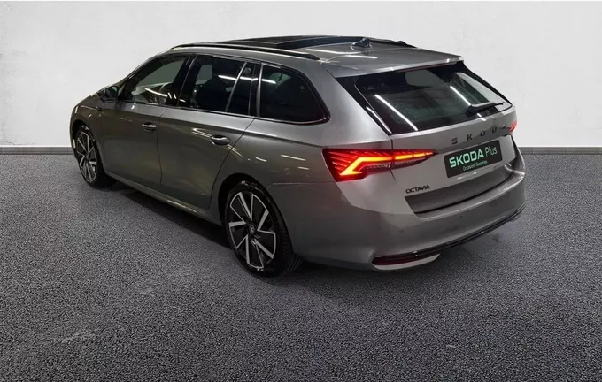 SKODA OCTAVIA Combi 1.5 TSI Hybrid 150 ch ACT DSG7 Sportline photo 11 2126104