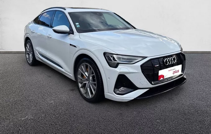 AUDI E-TRON Sportback 55 quattro 408 ch S line extérieur trois quart avant droit 2126252