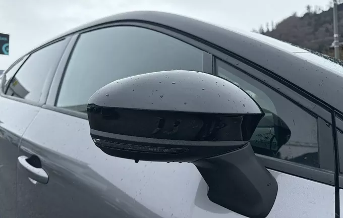 RENAULT CAPTUR TCe 90 ch Techno extérieur côté droit 944747