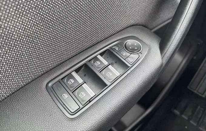 RENAULT CAPTUR TCe 90 ch Techno photo 23 944747