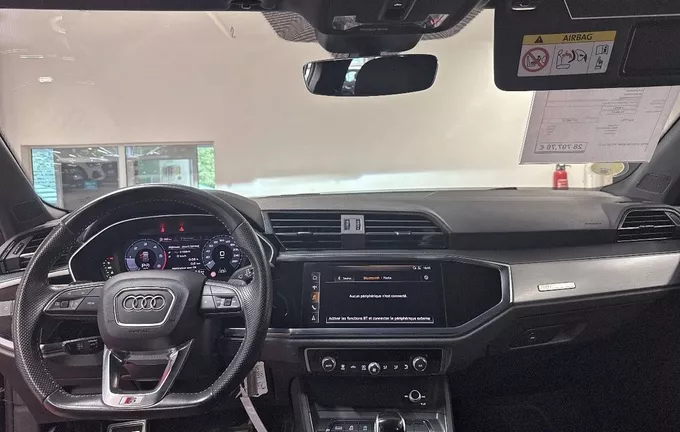 AUDI Q3 35 TDI 150 ch S tronic 7 S line photo 18 213171
