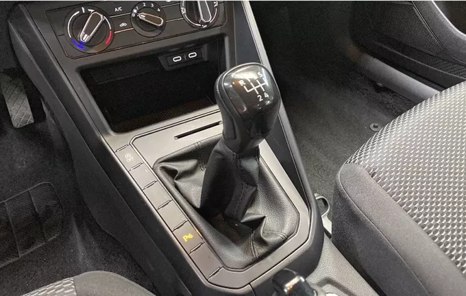 VOLKSWAGEN POLO 1.0 TSI 95 S&S BVM5 photo 16 2127898