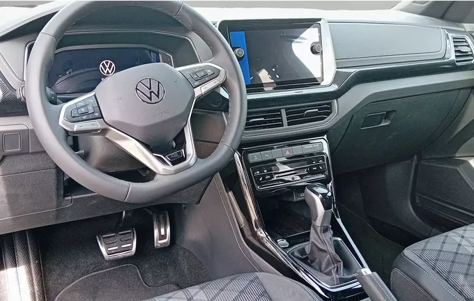 VOLKSWAGEN T-CROSS 1.5 TSI 150 Start/Stop DSG7 R-Line Edition extérieur trois quart avant droit 3176