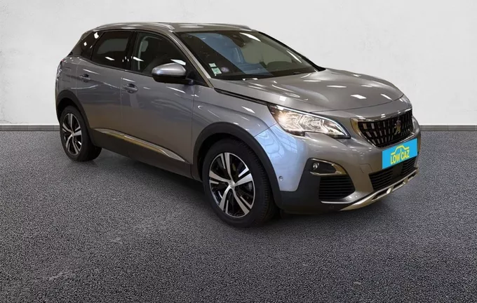 PEUGEOT 3008 1.2 Puretech 130ch S&S BVM6 Allure extérieur trois quart avant droit 212077