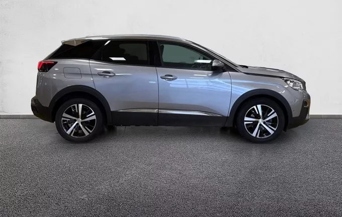 PEUGEOT 3008 1.2 Puretech 130ch S&S BVM6 Allure extérieur côté droit 212077